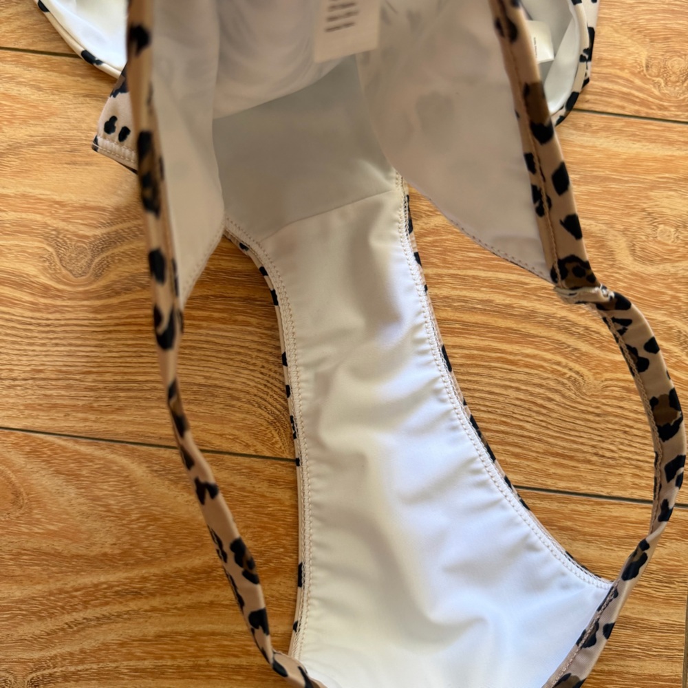[reformation] 2pc costa bikini top & comi bikini bottom swim set - Picture 7 of 8